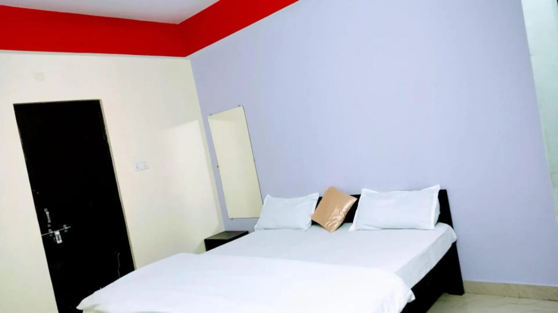 Goroomgo The Shivay Guest House Inn Benares